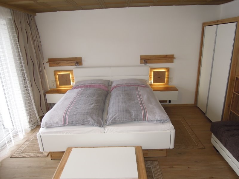 Schlafzimmer 1