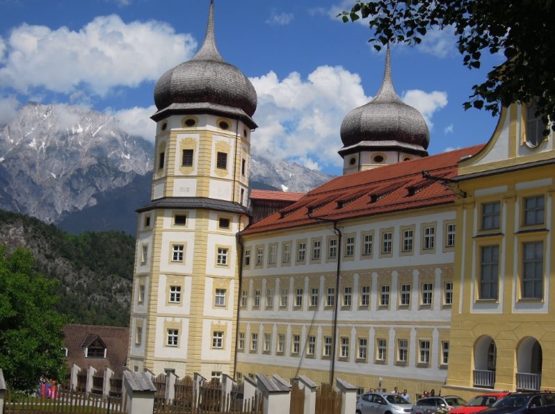 Stift Stams